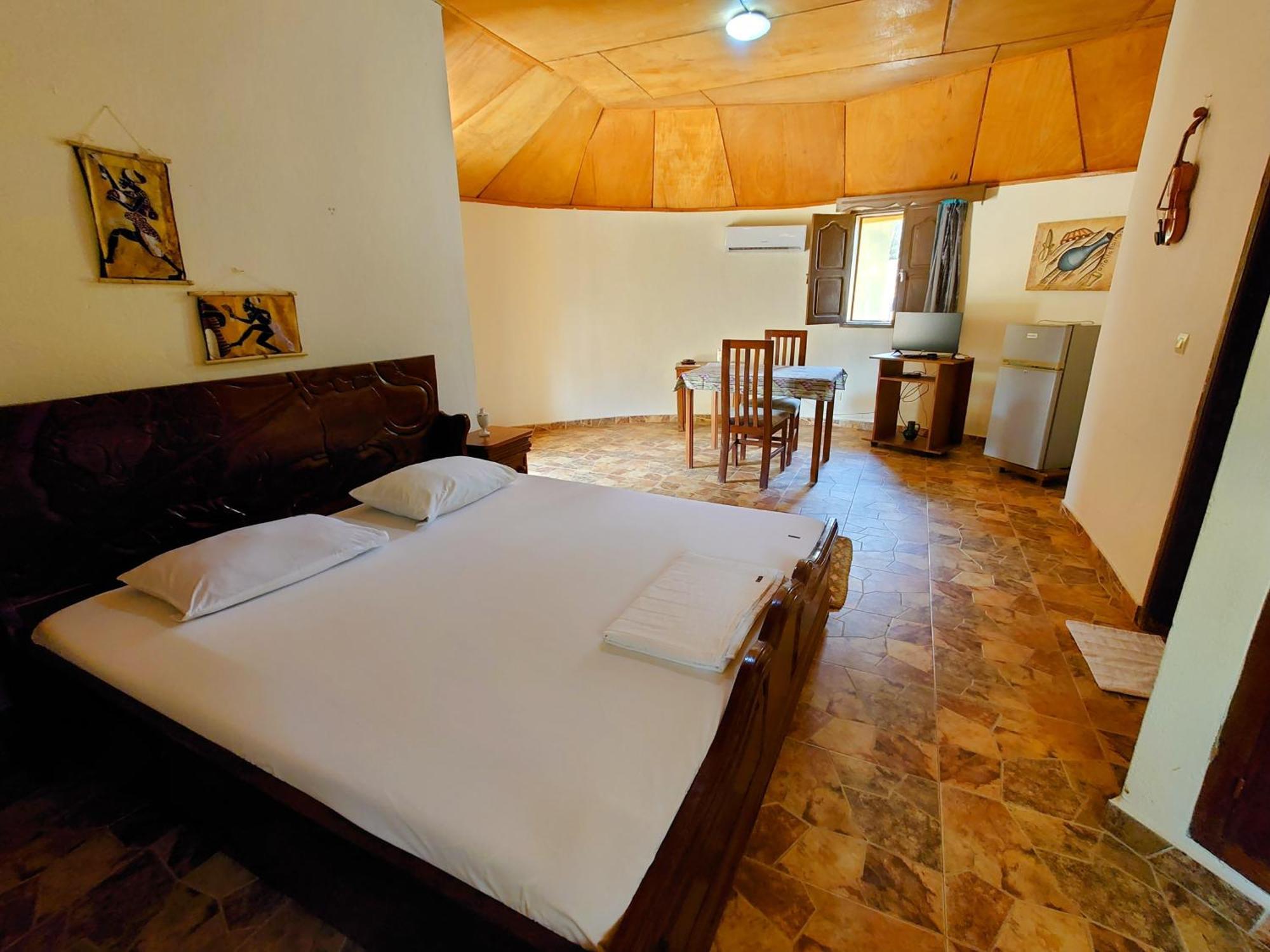 Rundbungalow Auf Lionsrest Grand-Bassam 외부 사진
